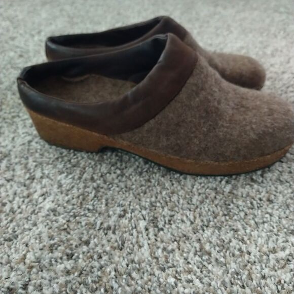 Haflinger Womens 41 Slip On Mule Clogs Wool Wedge Brown Tan - Picture 3 of 13